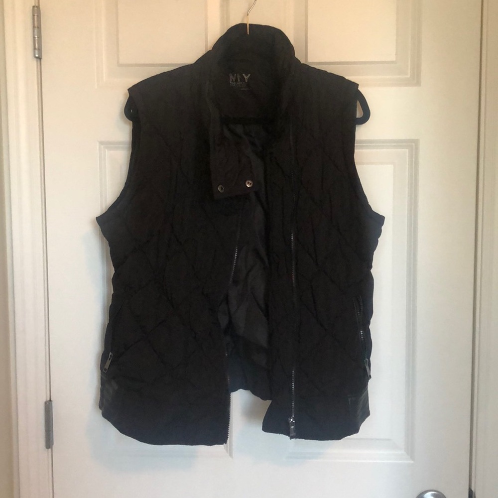 MNY Black Vest with Leather trim. Like new.